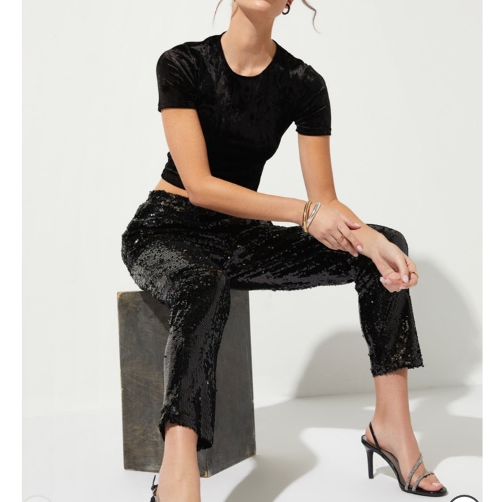 Francesca’s Jennifer Black Sequin Joggers-Large